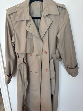Classic Beige Trench Coat - Women's Double-Breasted Trench